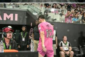 距世界杯17天！TA：梅西因傷退場！他主動要求換人+直接回更衣室