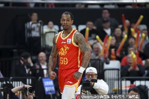 廣廈另外3個外援不及格 特別常規賽暴走的塔克 感覺打不了高端局