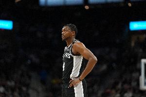 雖鐵但控場一流！福克斯9中1得到5分5板7助0失誤 正負值+17