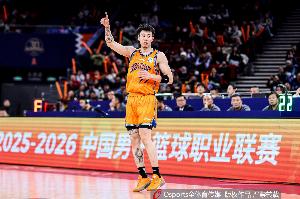 狀態(tài)依舊很好！張鎮(zhèn)麟打滿首節(jié)5中4貢獻11分4板 三分2中1