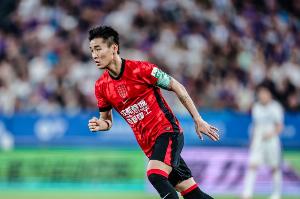 足球報列中超半程本土TOP10：韋世豪MVP，張玉寧、塞鳥在列